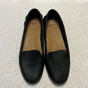 UGG Loafer